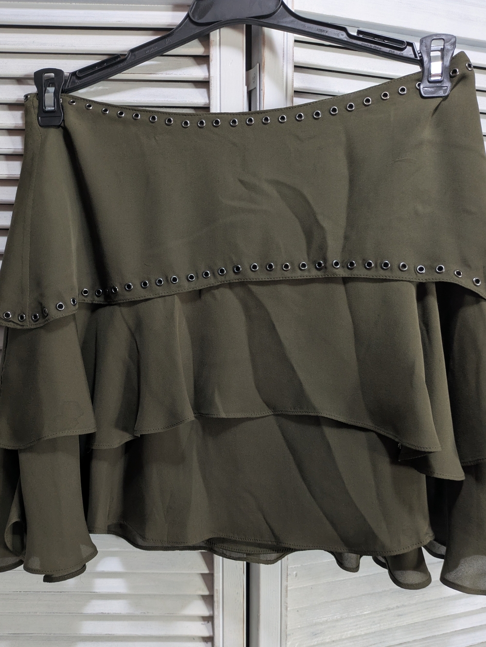Haute Hippie Olive Green Grommet Ruffle Mini Skirt Size M